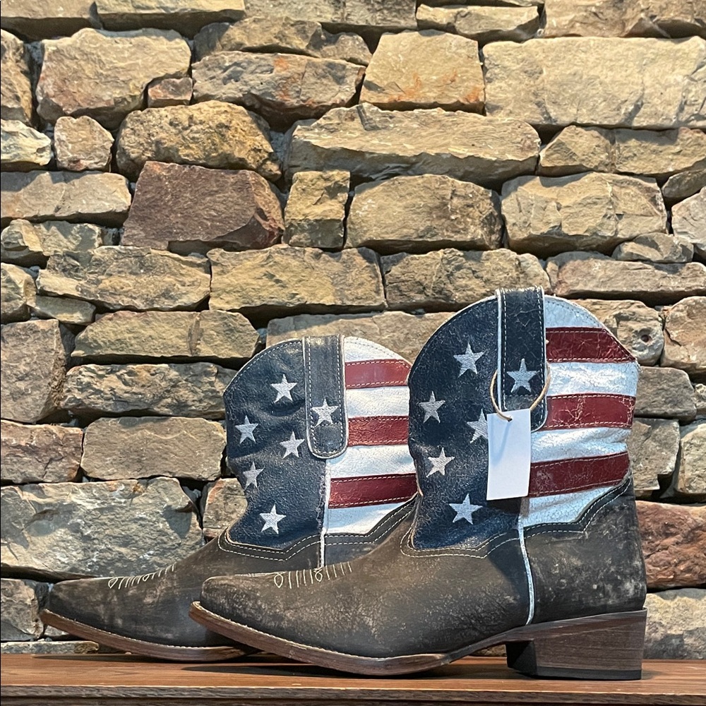 Roper Women’s American Flag Leather Booties